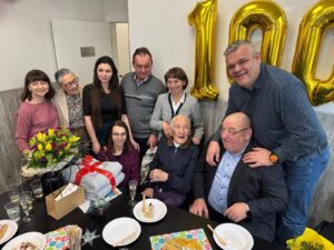 Życie poświęcone służbie ojczyźnie i drugiemu człowiekowi. Pan Leszek Andrzej Maliszewski świętuje Jubileusz 100-lecia urodzin.