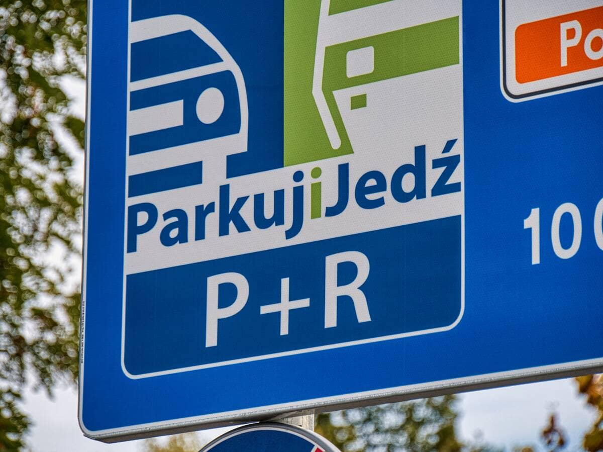 Budowa obiektów Park&Ride przy dworcach kolejowych w Długołęce i Borowej